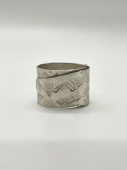 The Hammered Triangle Statement Ring