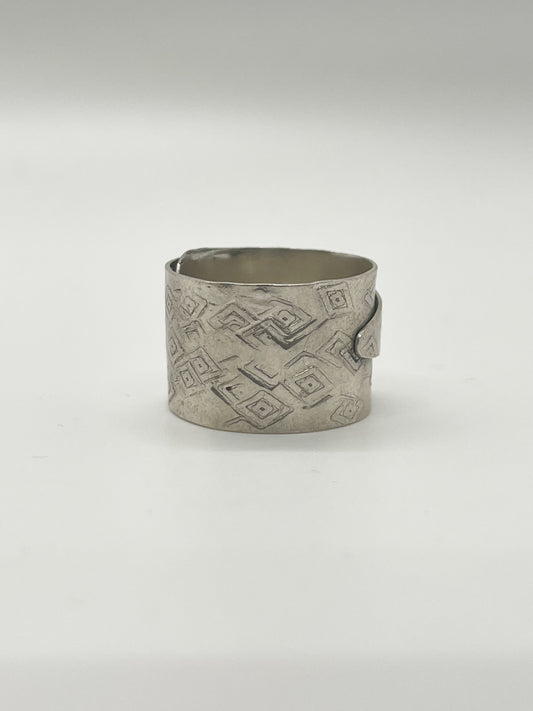 Silver adjustable hammered ring
